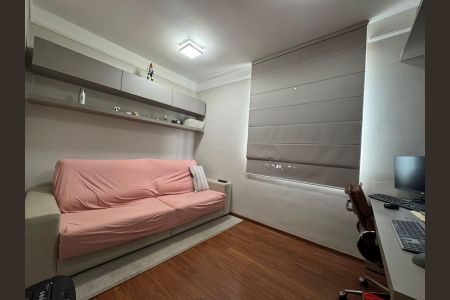 Apartamento à venda com 97m², 3 quartos e 2 vagasQuarto 2