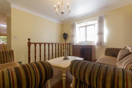 Casa à venda com 251m², 4 quartos e 3 vagas Casa à venda com 251m², 4 quartos e 3 vagasAntesala