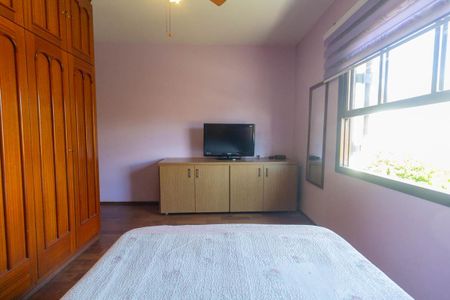 Casa à venda com 251m², 4 quartos e 3 vagas Casa à venda com 251m², 4 quartos e 3 vagasQuarto 2