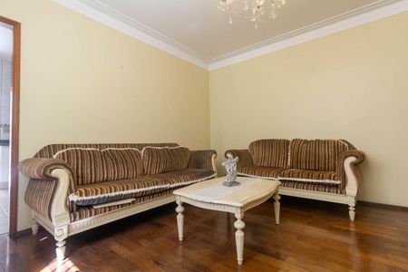 Casa à venda com 251m², 4 quartos e 3 vagas Casa à venda com 251m², 4 quartos e 3 vagasAntesala