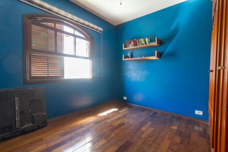 Casa à venda com 251m², 4 quartos e 3 vagas Casa à venda com 251m², 4 quartos e 3 vagasQuarto 3