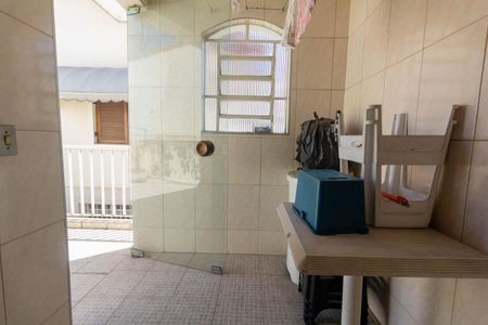 Casa à venda com 251m², 4 quartos e 3 vagas Casa à venda com 251m², 4 quartos e 3 vagasÁrea de Serviço