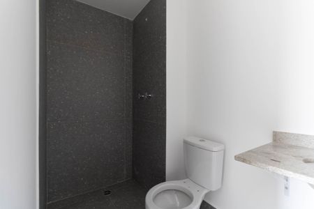 Apartamento à venda com 71m², 2 quartos e 1 vaga Apartamento à venda com 71m², 2 quartos e 1 vagaBanheiro da Suíte