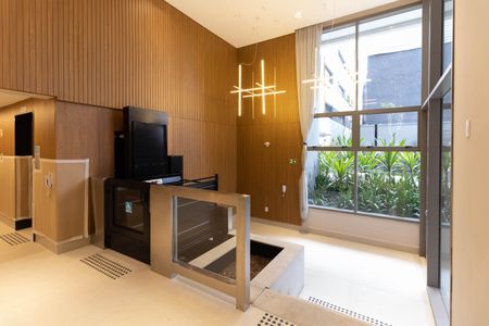 Apartamento à venda com 71m², 2 quartos e 1 vaga Apartamento à venda com 71m², 2 quartos e 1 vagaHall de Entrada