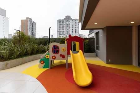 Apartamento à venda com 71m², 2 quartos e 1 vaga Apartamento à venda com 71m², 2 quartos e 1 vagaPlayground