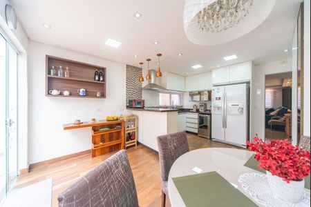 Casa à venda com 172m², 3 quartos e 2 vagas Casa à venda com 172m², 3 quartos e 2 vagasCopa e Cozinha