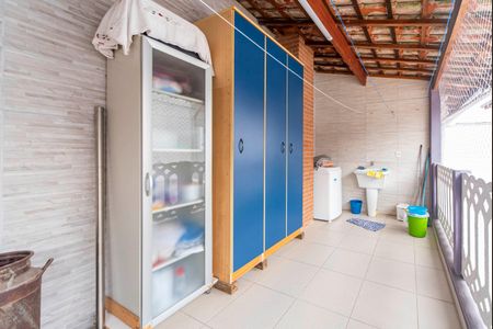 Casa à venda com 172m², 3 quartos e 2 vagas Casa à venda com 172m², 3 quartos e 2 vagasÁrea de Serviço