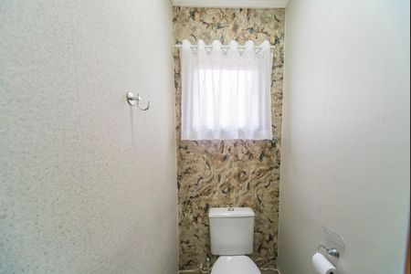 Casa à venda com 172m², 3 quartos e 2 vagas Casa à venda com 172m², 3 quartos e 2 vagasLavabo