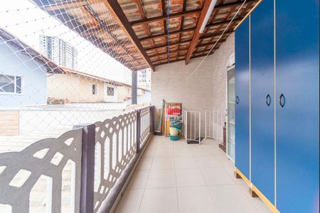 Casa à venda com 172m², 3 quartos e 2 vagas Casa à venda com 172m², 3 quartos e 2 vagasÁrea de Serviço