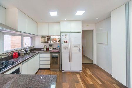 Casa à venda com 172m², 3 quartos e 2 vagas Casa à venda com 172m², 3 quartos e 2 vagasCopa e Cozinha