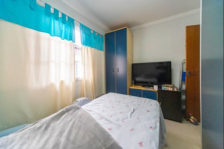 Casa à venda com 172m², 3 quartos e 2 vagas Casa à venda com 172m², 3 quartos e 2 vagasQuarto 2