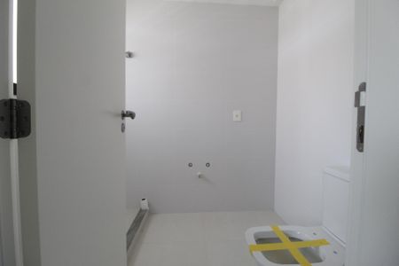 Apartamento à venda com 617m², 5 quartos e 5 vagasBanheiro da Suíte 4