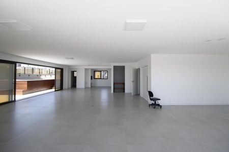 Apartamento à venda com 617m², 5 quartos e 5 vagasCobertura