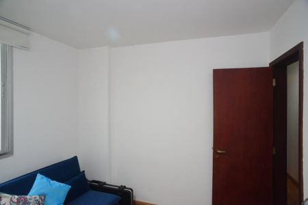 Apartamento à venda com 99m², 3 quartos e 2 vagasQuarto 2