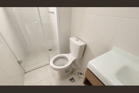 Apartamento para alugar com 61m², 2 quartos e 1 vaga Apartamento para alugar com 61m², 2 quartos e 1 vagaBanheiro da Suíte