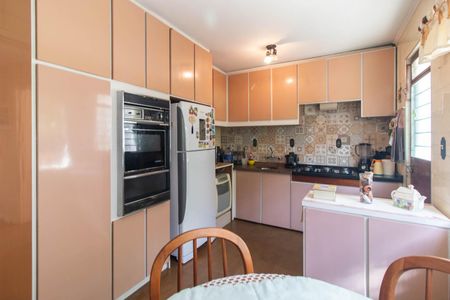 Casa à venda com 250m², 5 quartos e 1 vagaCozinha