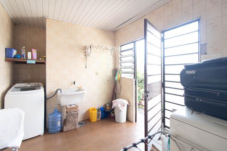 Casa à venda com 250m², 5 quartos e 1 vagaÁrea de Serviço