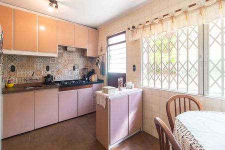 Casa à venda com 250m², 5 quartos e 1 vagaCozinha