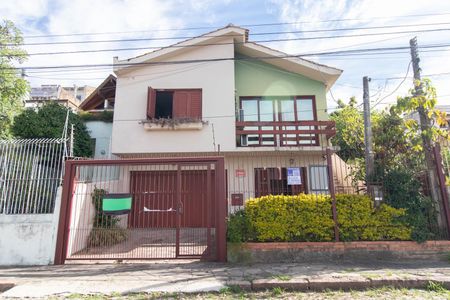 Casa à venda com 250m², 5 quartos e 1 vagaFachada
