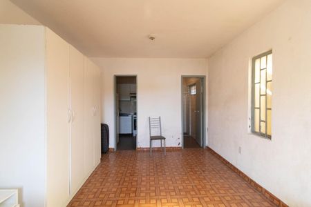 Casa à venda com 250m², 5 quartos e 1 vagaQuarto de Serviço