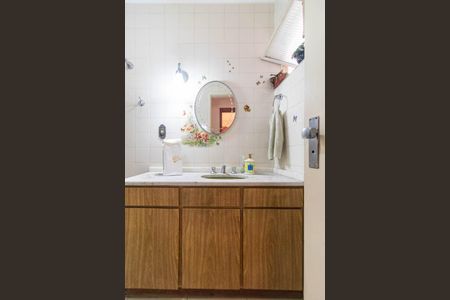 Casa à venda com 250m², 5 quartos e 1 vagaBanheiro Social