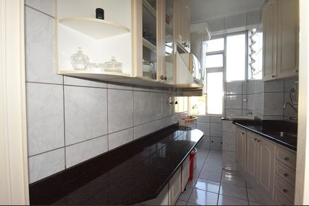 Apartamento à venda com 99m², 3 quartos e sem vagaCozinha