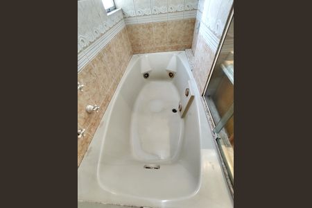 Apartamento à venda com 99m², 3 quartos e sem vaga Apartamento à venda com 99m², 3 quartos e sem vagaBanheiro