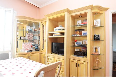 Apartamento à venda com 99m², 3 quartos e sem vagaSala