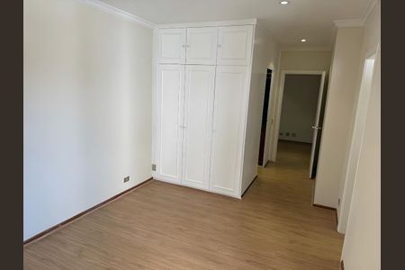 Apartamento para alugar com 216m², 3 quartos e 3 vagasSuíte