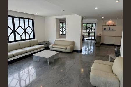 Apartamento para alugar com 216m², 3 quartos e 3 vagasSala