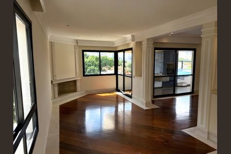 Apartamento para alugar com 216m², 3 quartos e 3 vagasSala