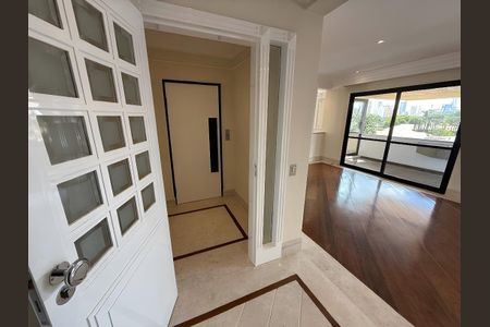 Apartamento para alugar com 216m², 3 quartos e 3 vagasSala