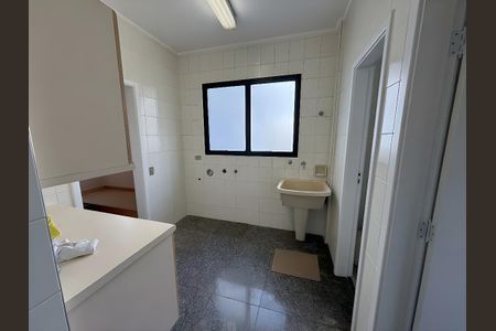 Apartamento para alugar com 216m², 3 quartos e 3 vagasÁrea de Serviço