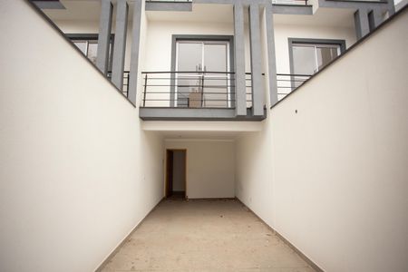 Casa à venda com 115m², 3 quartos e 2 vagasGaragem