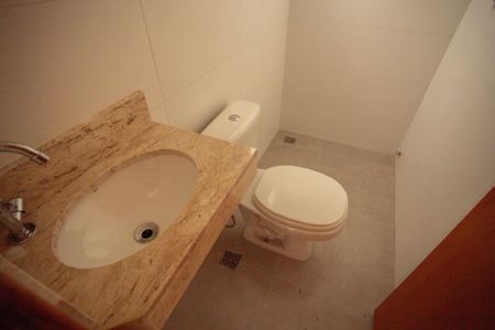 Casa à venda com 115m², 3 quartos e 2 vagasBanheiro da Suíte 2