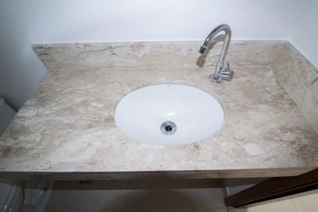 Casa à venda com 115m², 3 quartos e 2 vagasLavabo