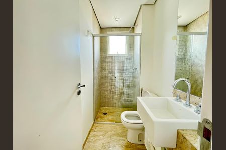 Apartamento para alugar com 215m², 3 quartos e 4 vagasBanheiro da Suíte 3