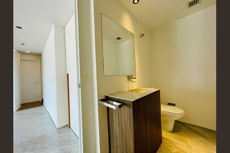 Apartamento para alugar com 215m², 3 quartos e 4 vagasBanheiro