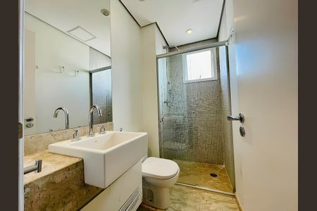 Apartamento para alugar com 215m², 3 quartos e 4 vagasBanheiro da Suíte 3