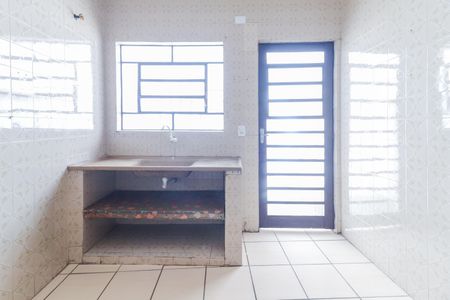 Casa para alugar com 100m², 2 quartos e 1 vaga Casa para alugar com 100m², 2 quartos e 1 vagaCozinha