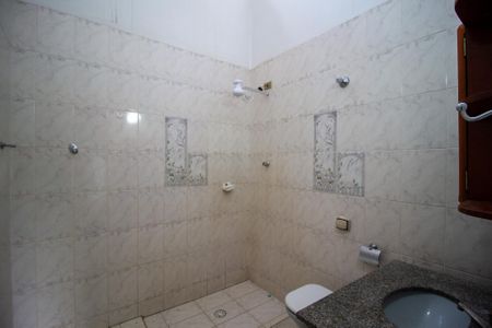 Casa para alugar com 108m², 2 quartos e sem vagaBanheiro da Suíte