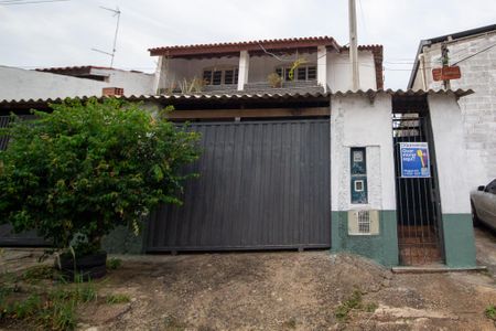 Casa para alugar com 108m², 2 quartos e sem vagaFachada