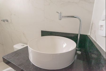 Apartamento à venda com 64m², 2 quartos e 2 vagasBanheiro