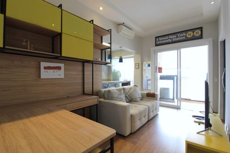 Sala de apartamento para alugar com 1 quarto, 48m² em Vila Nova Conceição, São Paulo
