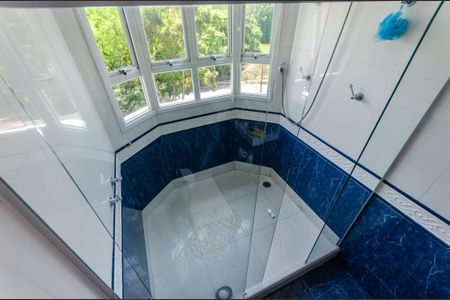 Casa à venda com 600m², 7 quartos e 10 vagasSuíte 4 - Banheiro