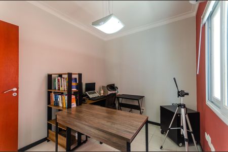 Casa à venda com 600m², 7 quartos e 10 vagasEscritório