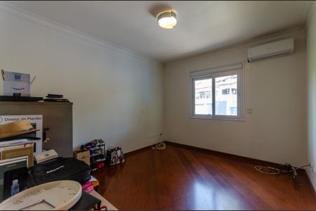 Casa à venda com 600m², 7 quartos e 10 vagasSuíte 1