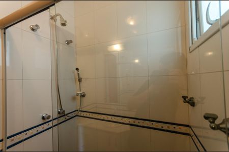 Casa à venda com 600m², 7 quartos e 10 vagasSuíte 1 - Banheiro