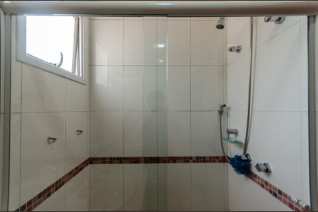 Casa à venda com 600m², 7 quartos e 10 vagasSuíte 2 - Banheiro