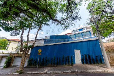 Casa à venda com 600m², 7 quartos e 10 vagasFachada